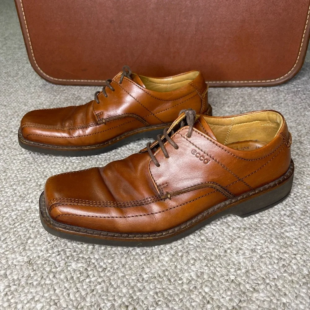Ecco leather shoes